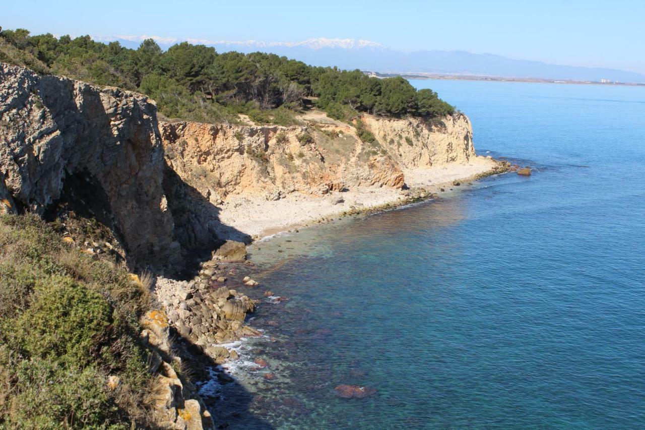 Apartamento L' Escala Luaran gambar